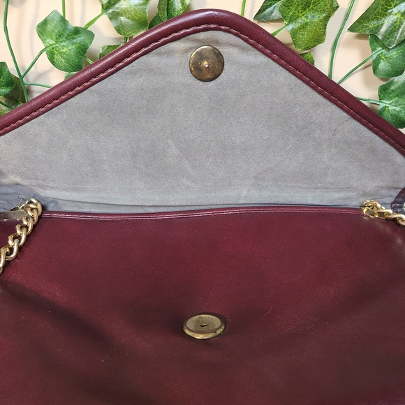 Vintage Horseshoe Leather Envelope Shoulder Clutch - Picture 7 of 13